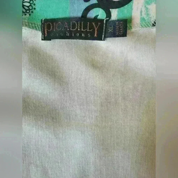 Picadilly Fashions | Paisley Tank Sleeveless Top with Zipper - Picture 4 of 5